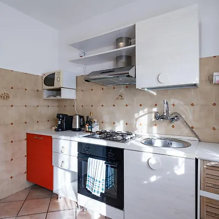 With Terrace - & Bellagio Nearby *