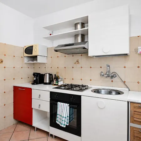 Apartamento With Terrace - & Bellagio Nearby
